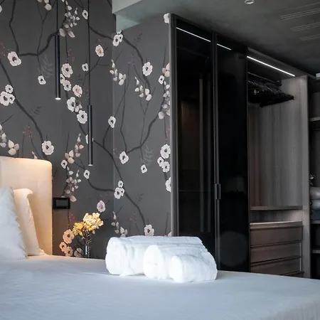 Eolian Penthouse Apartament *